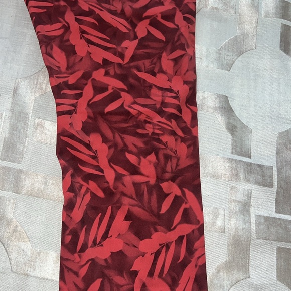 NWT Lululemon Wunder Under HR Tight 25” Sweat-Wicking, Luxtreme™ Jacquard Fabric - Picture 6 of 6